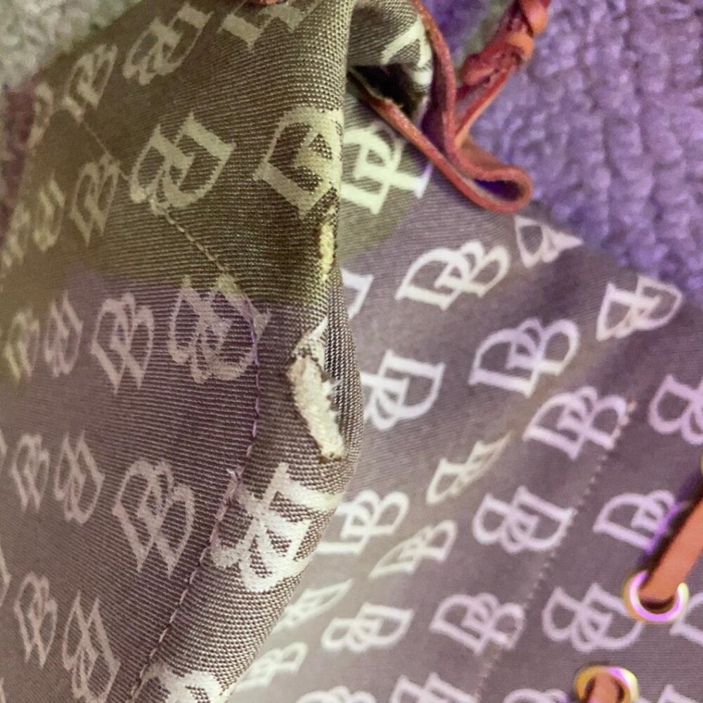 Dooney & Bourke Handbag - Picture 8 of 9